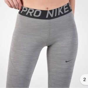 🎁Like New Women's Dri Fit Nike PRO Leggings Gray/Black- L/G